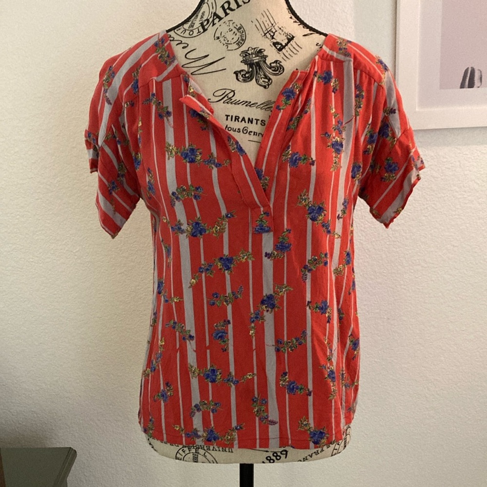 Flowy floral boho blouse Size M